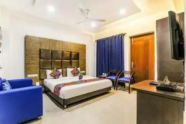 Fabhotel The Residency Dlf Galleria