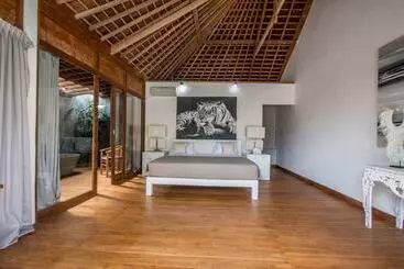 Ferienwohnungen Cendana Villas