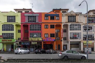 בית מלון כפרי Aman   Nilai/klia