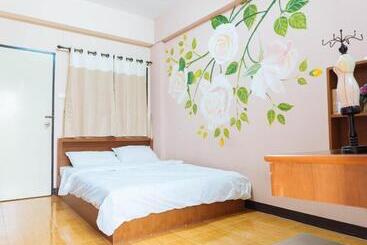 Отель Chiangmai Tree Hostel