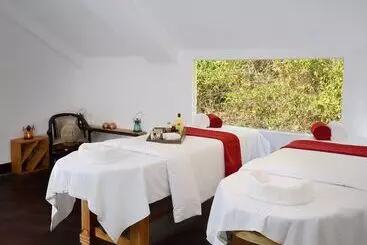 Hotel Shaantam Resorts & Spa