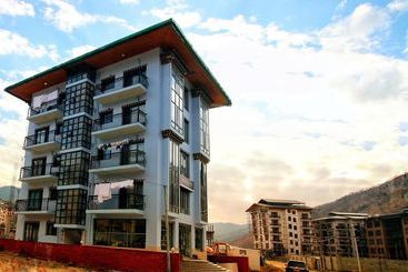Aparthotel Jigme Suites