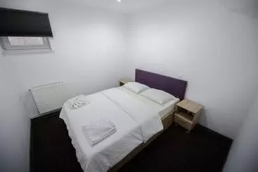 ペンション Casa Dinii