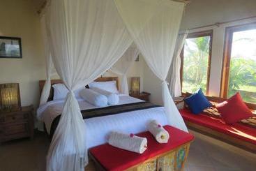 بنسيون Rumah Dusun