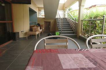 Pension The Golden Apple Guest House