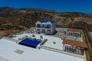 آپارتمان‌های توریست‌ها Villa Santorini, Wine Dark Sea Villas