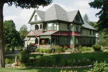 Habberstad House Bed And Breakfast