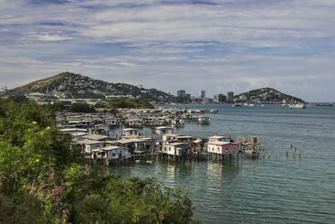 Hilton Port Moresby Hotel & Residences