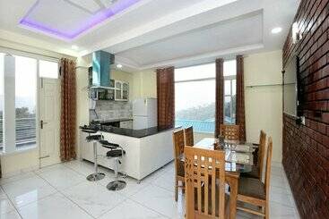 דירות לתיירים Oyo 13769 Home Spacious 3bhk Kasauli