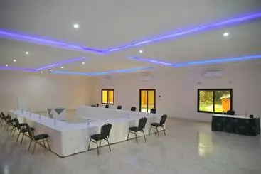 Hotel Anina S Executive Lodge