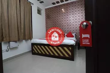 Oyo 15481 Hotel Star