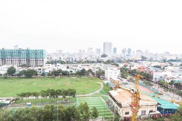 Turistlägenheter Riverside Apartment In Monarchy Apartment