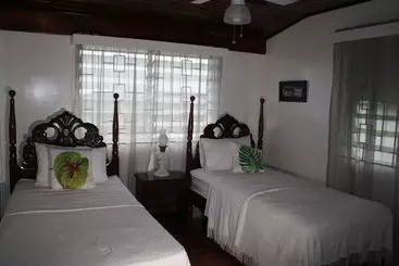 Turistihuoneistot Treetops Villa