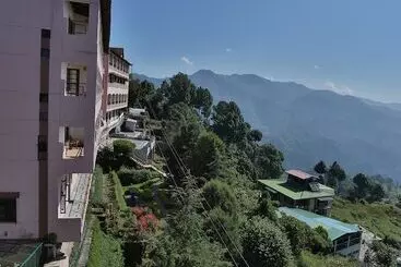 Hotel Kasang Regency Hill Resort