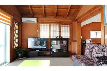آپارتمان‌های توریست‌ها Geoje Sumireu Pension