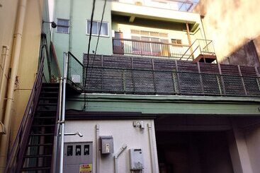 Cafe & Guest House Sofarii Hostel