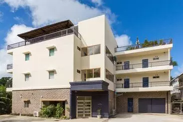 هتل Garden Palace Downtown Koror