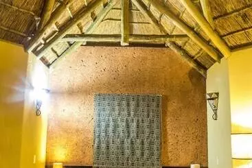 هتل Thaba Bosiu Cultural Village