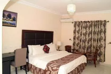 آپارتمان‌های توریست‌ها Kudina Luxury Apartments