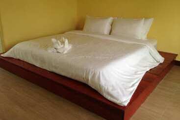 Hotel Baanchomjan @ Suanphung