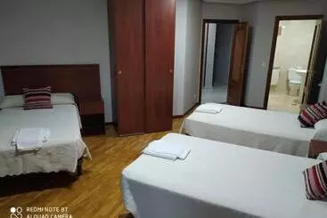 ホテル Hostal Cerecedo