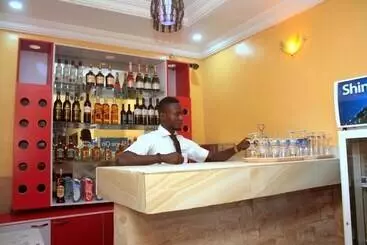 Mayoral Hotel & Suite