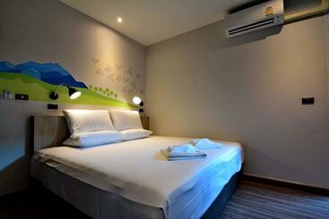 הוסטל Lana Beds & Space