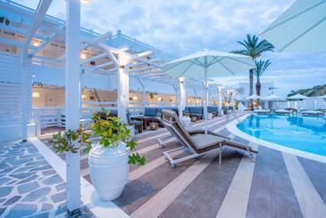 Aloe Hotel   Adults Only