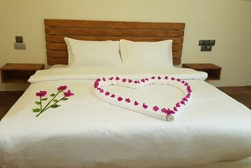 پانسیون Equator Residence