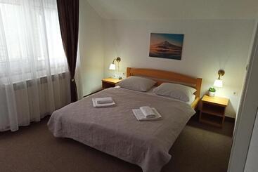 호텔 Guesthouse Kovačević