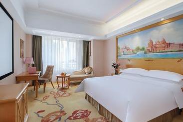 호텔 Vienna Classic Qingdao Chengyang Liuting Airport