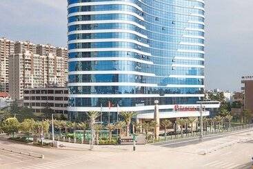 هتل Ramada Plaza Fuxian Lake