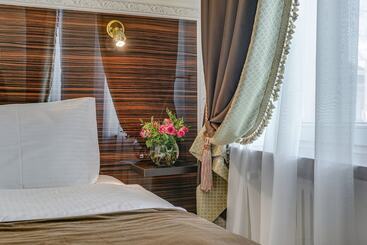 ホテル Sadovnicheskaya City Center