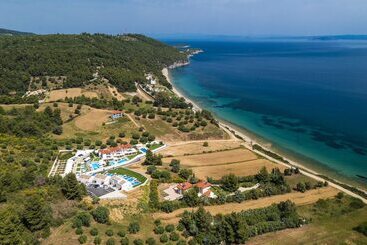 Villa D Oro Luxury Villas & Suites