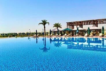 هتل Retaj Salwa Resort & Spa