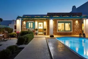 Almyriki Beach Villa