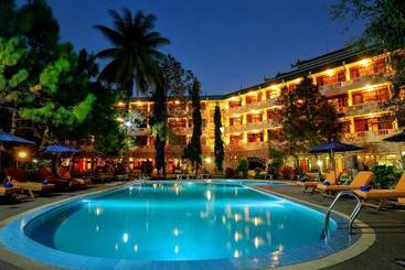 Amazing Kengtong Resort