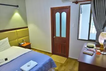 Giang Sơn Hotel江山民宿范五老区酒吧街胡志明市