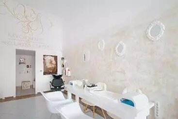 Hotel Olive Grove Beachfront