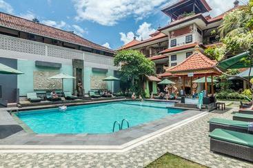 La Walon Hotel By Zen Rooms