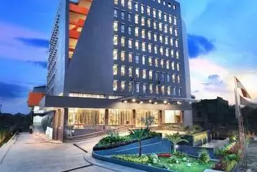Hotel Harper Palembang By Aston
