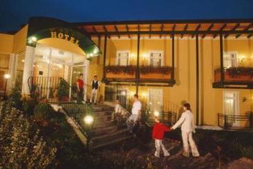 ペンション Gasthof Hotel Zum Weinberg