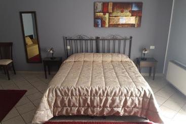 פנסיון Affittacamere La Piazzetta