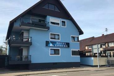 Hospedaria Eisberg Gästehaus & De Luxe Appartements