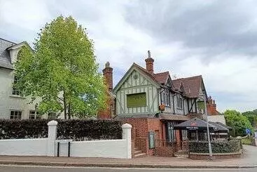 Majatalo The Linden Stansted