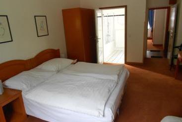 Пансион Vila Josefina