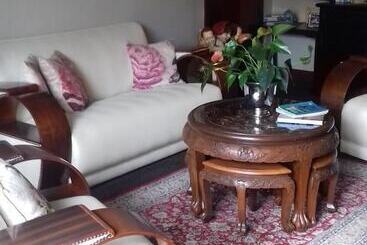 פנסיון Mulligans Guest Lodge