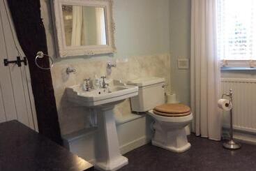 Пансион Stoke By Nayland B&b Poplars Farmhouse