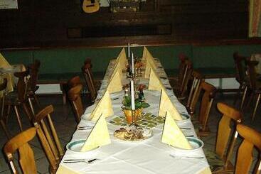 بنسيون Annaberger Musikantenwirt