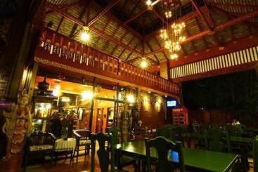 Hospedaria Irawadee Resort